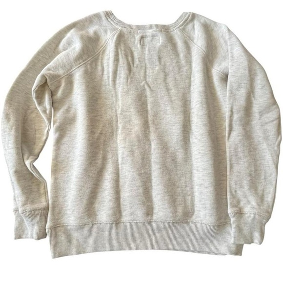 American Eagle gray cotton sweatshirt with "melt my heart" design #casualwear - Picture 2 of 7